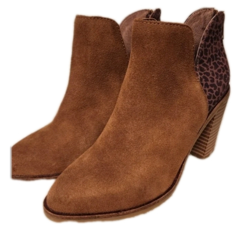 DV8 Shai Mixed Material Heeled Bootie in faux leather size 6.5 - Picture 4 of 9